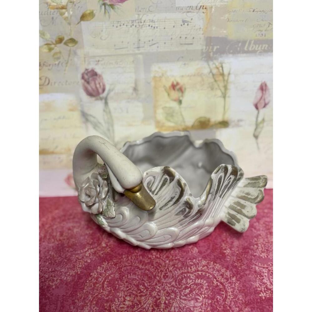 vintage white ceramic swan planter - Picture 3 of 4